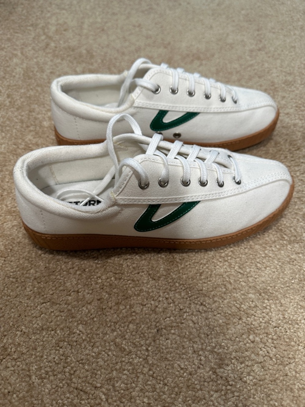 Tretorn women’s sneakers size 7.5
